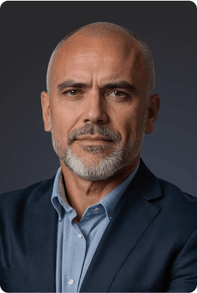 Portrait of testimonial author